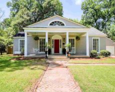 How is Purchasing Lake Houses for Sale Different from Regular Houses Buying How is Purchasing Lake Houses for Sale Different from Regular Houses Buying