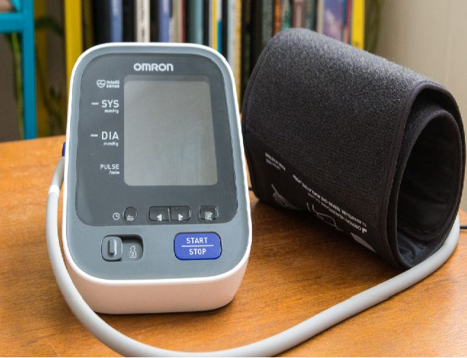 Features To Look For In A Blood Pressure Machine For Home Use